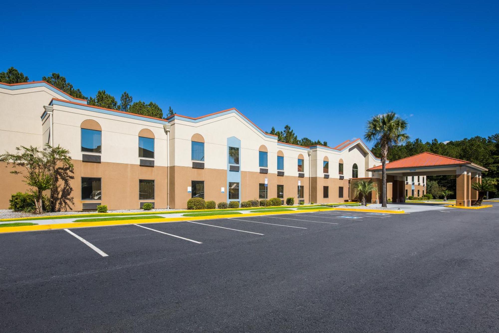 Clarion Pointe Hinesville Near Fort Stewart ภายนอก รูปภาพ